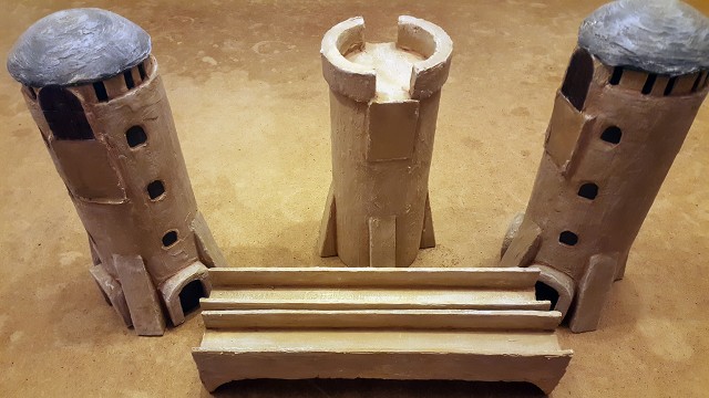 Turm mit Brücke (Einzelteile) Turm mit Brücke (Einzelteile)