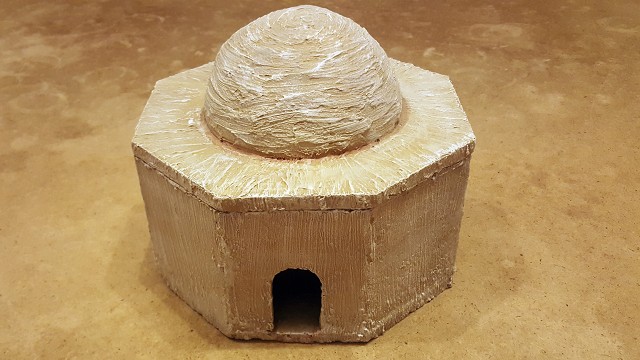 Haus mit Durchgang (geschlossen) Haus mit Durchgang (geschlossen)